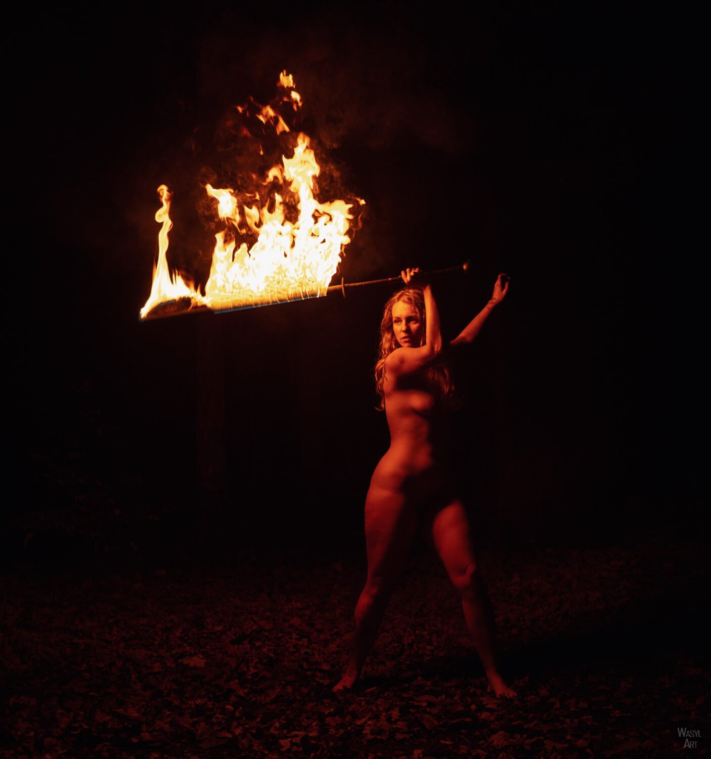 Read more about the article Fire sword long exposure